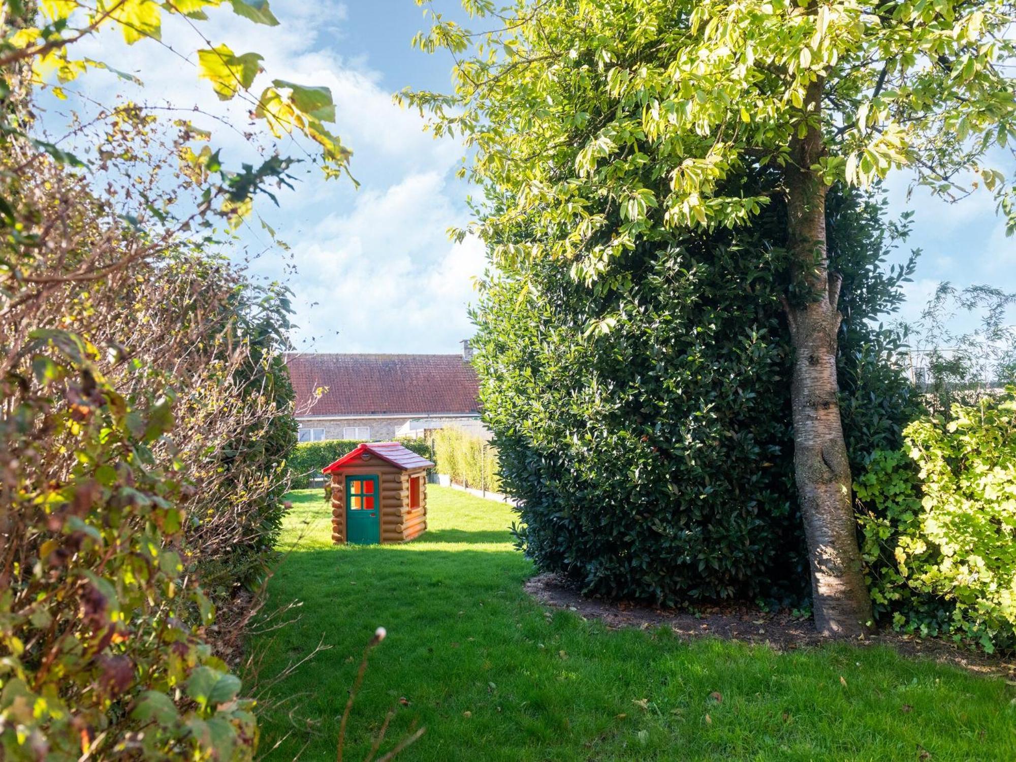 Spacious Holiday Home With Garden Nieuwpoort Kültér fotó
